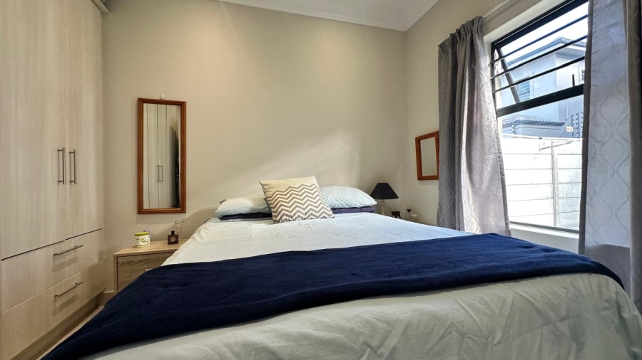 2 Bedroom Property for Sale in Parklands North Western Cape